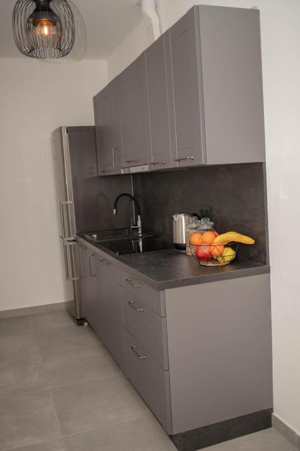 Ferienwohnung Rezidence Kbely - Free Parking Prag Exterior foto