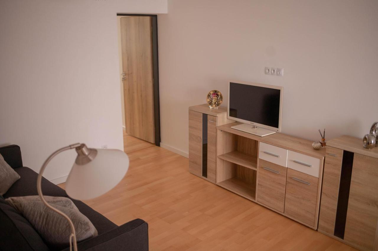 Ferienwohnung Rezidence Kbely - Free Parking Prag Exterior foto