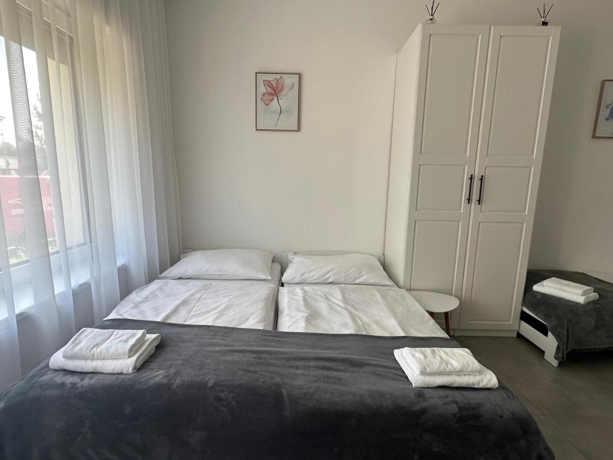 Ferienwohnung Rezidence Kbely - Free Parking Prag Exterior foto