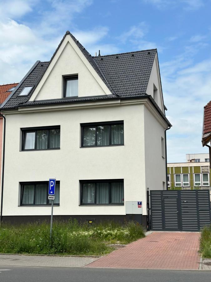 Ferienwohnung Rezidence Kbely - Free Parking Prag Exterior foto